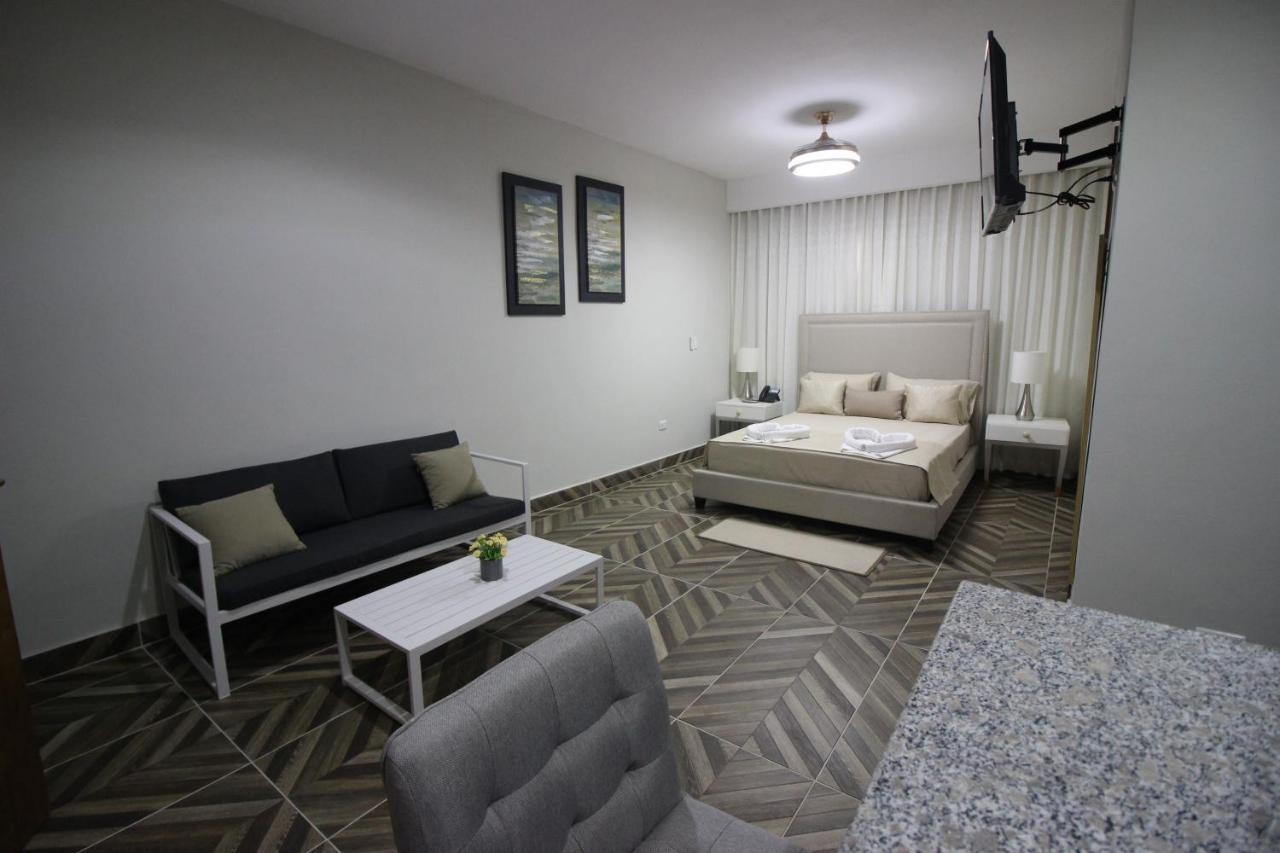 Higuey Hotel Monarca מראה חיצוני תמונה