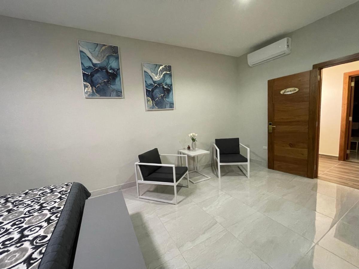 Higuey Hotel Monarca מראה חיצוני תמונה