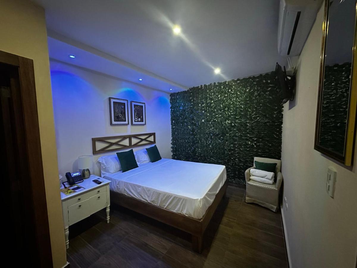 Higuey Hotel Monarca מראה חיצוני תמונה